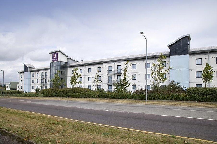 Premier Inn London Enfield Exterior foto